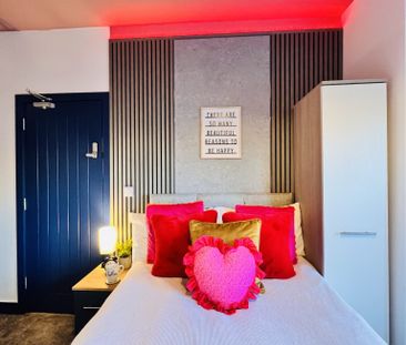 BEDROOM 5 – MEDIUM DOUBLE ENSUITE - Photo 4