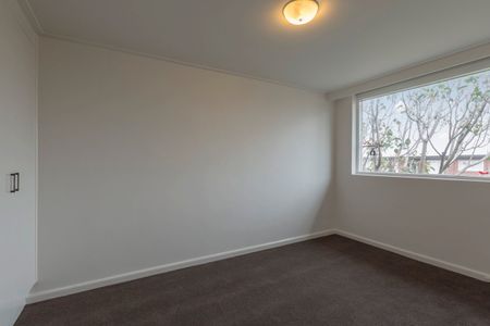 Thinking of selling? Contact our agent - Photo 5