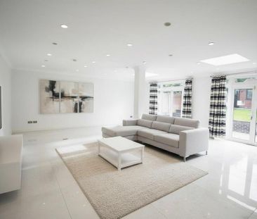 7 bedroom property to rent - Photo 1