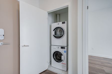 For Lease - 1 Quarrington Lane Unit# 2317, Toronto, Ontario - Photo 3