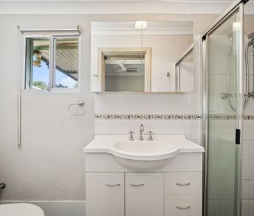 Spacious Family Home - Photo 6