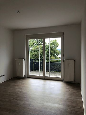 Schön geschnittene 2-Zimmerwohnung mit Balkon in Naumburg - Foto 2