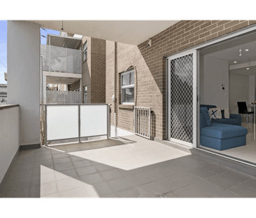 Modern 2 Bedroom Apartment for rent at Sefton !!!!!!! - Photo 3