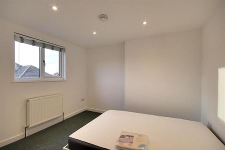 9 bedroom house share to rent - Photo 2