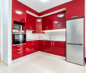 ¡Oportunidad Única! Fantástico Piso Reformado en el Corazón de Adej... - Photo 5