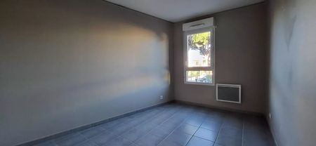 Apartment - Photo 2