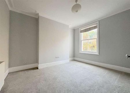 St. Helens Road, Hastings, TN34 - Photo 2