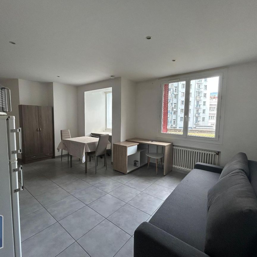 Location Appartement 1 pièce 25m² GRENOBLE 38000 - Photo 1