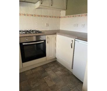 2 bed Town House, - Photo 1