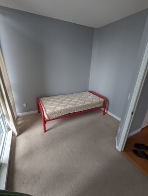 For Lease - 2240 Lakeshore Boulevard Unit# 304, Toronto, Ontario - Photo 1