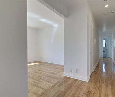 210 Av. Cloverdale - Photo 5