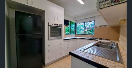 Tranquil Living in the Heart of Gosford - Photo 4