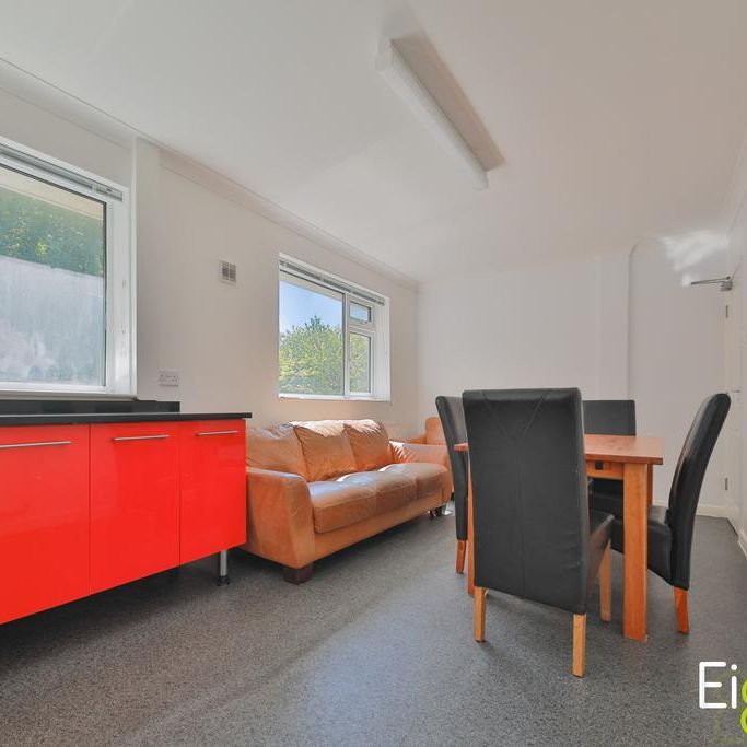 6 bedroom maisonette to rent - Photo 1