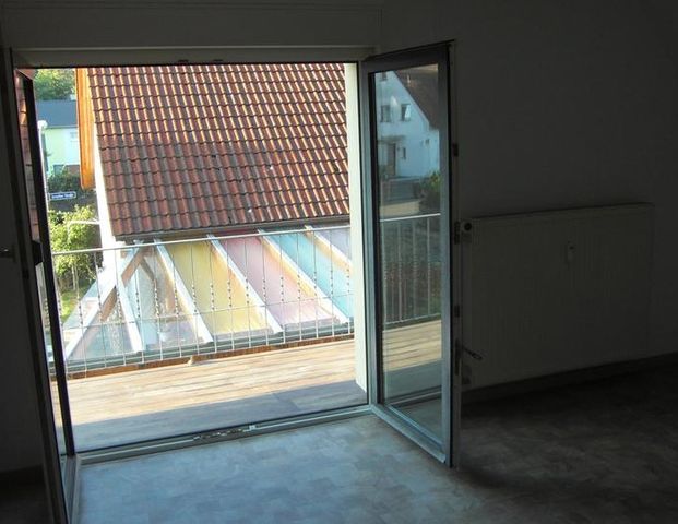 2 Zimmer Mansardenwohnung in Katzwang - Foto 1
