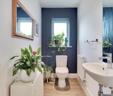 3 bedroom semi-detached house to rent - Photo 3