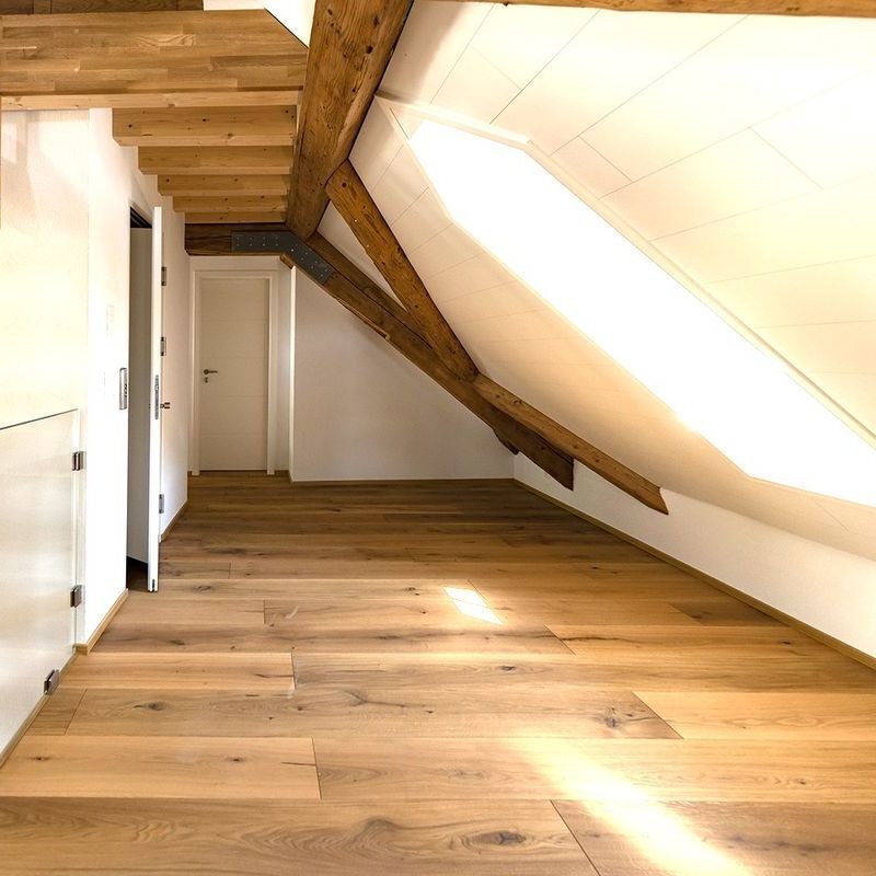 Grosse, moderne Dachwohnung mit direktem Liftzugang - Foto 1