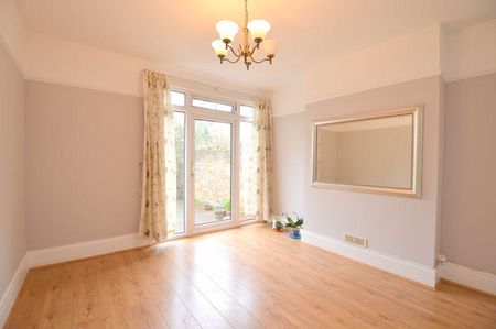 3 bedroom terraced house to rent - Photo 4