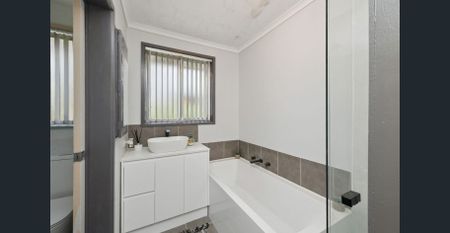 Comfortable & Convenient in Long Gully - Photo 3