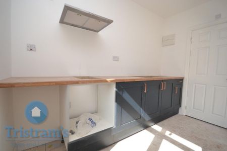 1 bedroom in a house share to rent - Photo 3