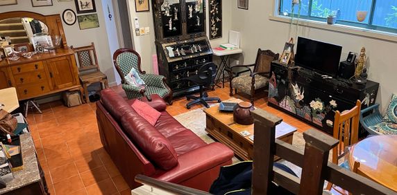 North Gosford - Photo 2