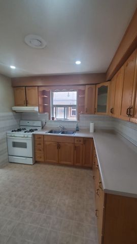 For Lease - 24 Alhart Drive Unit# UPPER, Toronto, Ontario - Photo 2