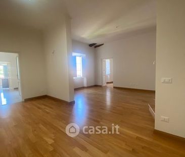 Appartamento in Affitto in Via degli Asili 27 a Lucca - Photo 3
