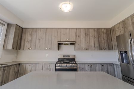 For Lease - 139 Fairey Crescent, Hamilton, Ontario - Photo 3