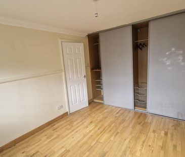4 bedroom terraced house to rent - Photo 6