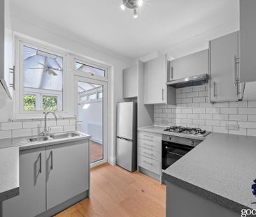 2 bedroom detached house to rent - Photo 3