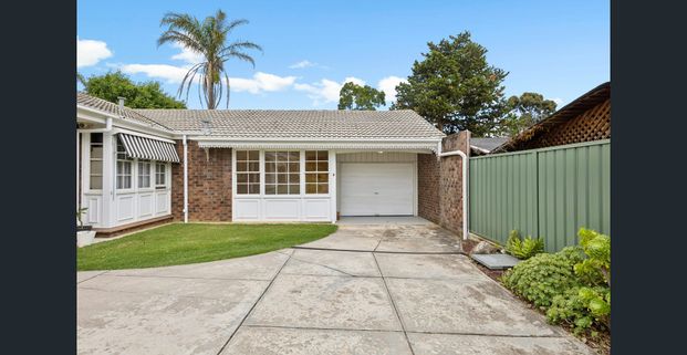 Gorgeous unit in a great location! - Photo 1