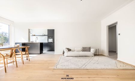 Magnifiek gerenoveerd drie-slaapkamer appartement - Photo 3