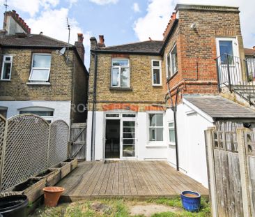 Price £1,950 pcm - Available Now - Unfurnished - Photo 2