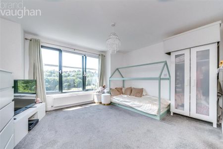 4 bedroom detached house to rent - Photo 5