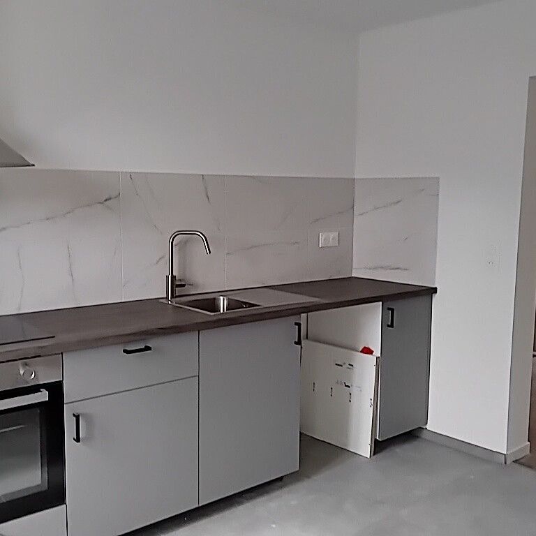 T3 60 m² entièrement refait à neuf - Photo 1