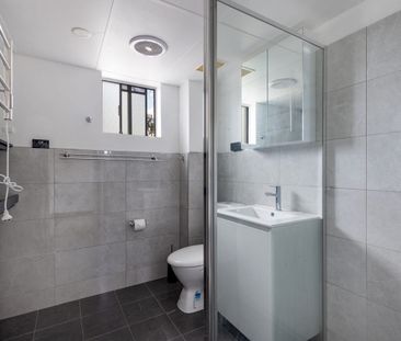 Updated 1 bedroom unit in the perfect location!! - Photo 3