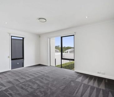 Stunning Two-Story, Three-Bedroom Home! - Photo 3