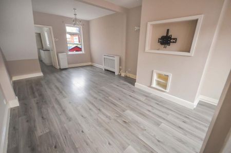 2 bedroom terraced house to rent - Photo 2