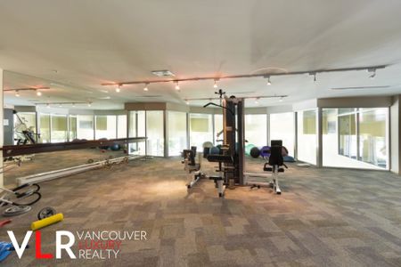 Condo in Downtown Vancouver, BC - Photo 4