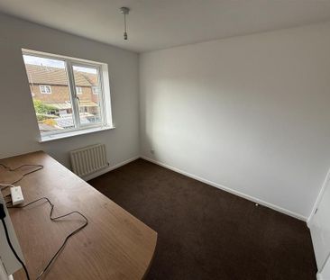 4 bedroom detached house to rent - Photo 4