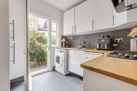 2 bedroom maisonette to rent - Photo 4