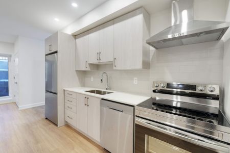 For Lease - 958 Fisher Avenue Unit# C, Carlington - Central Park, Ontario - Photo 5