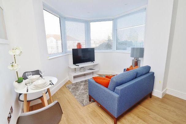 Studio to rent - Photo 1