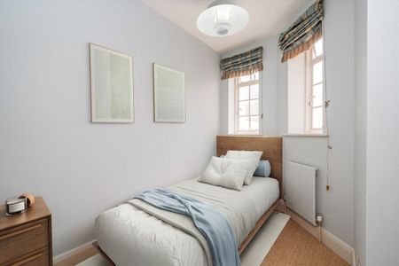 Shepherd Street, Mayfair, W1J - Photo 2