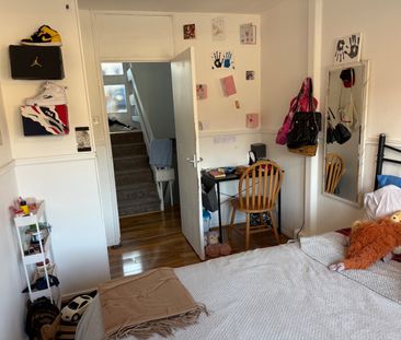 Room in a Shared House, Pear Court, SE15 - Photo 4