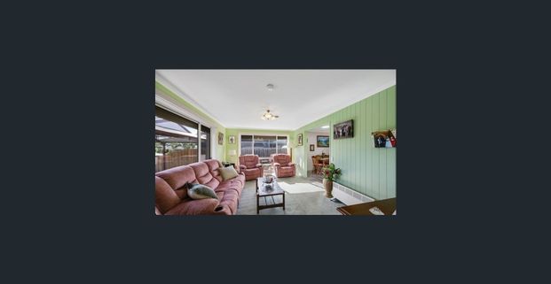 Stunning 3-Bedroom Home for Lease in Melton West! Ready-to-Move In!! - Photo 1