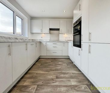 3 bedroom semi-detached house to rent - Photo 4