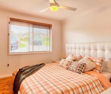 Four Bedroom Home In Great Location - Photo 2