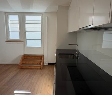 Charmante 4-Zimmer-Altbauwohnung mit Balkon am Albrechts-Platz in R... - Photo 3