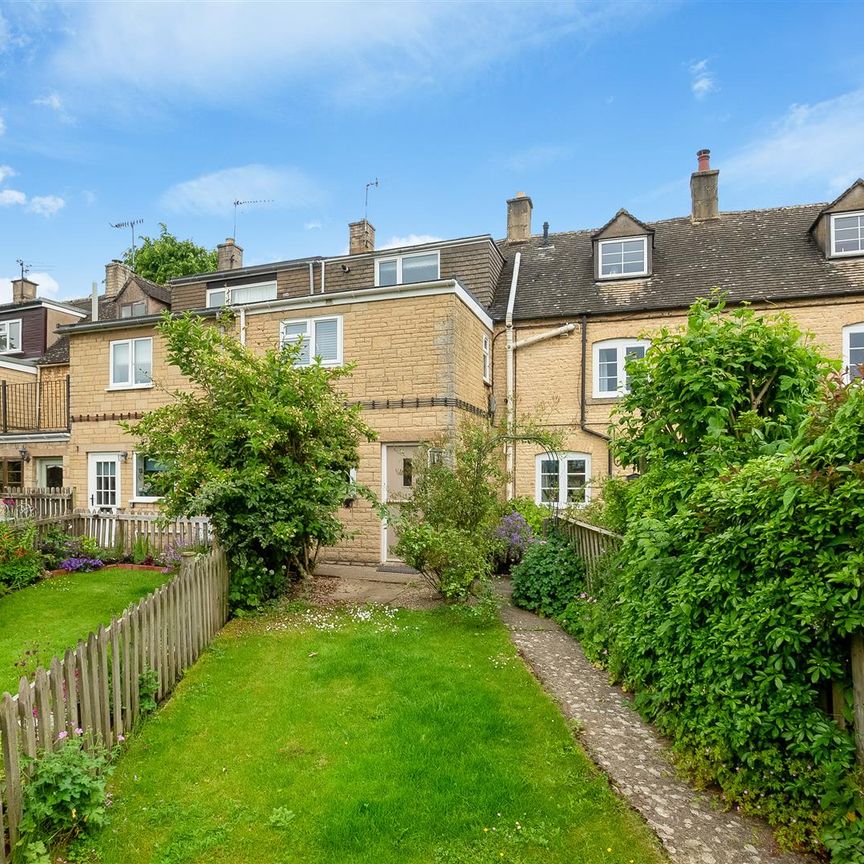 Upper Terrace, Blockley - Photo 1