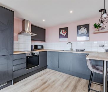 2 bedroom apartment to rent - Photo 2